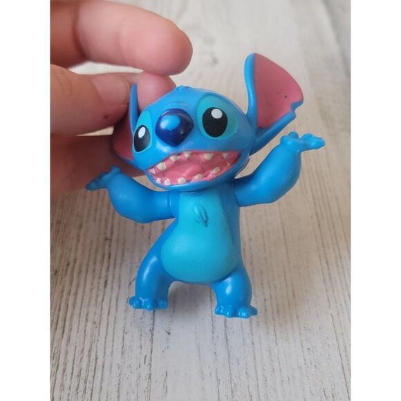 McDonald's 2021 Lilo Stitch Pixar Disney toy figure - Picture 2 of 4